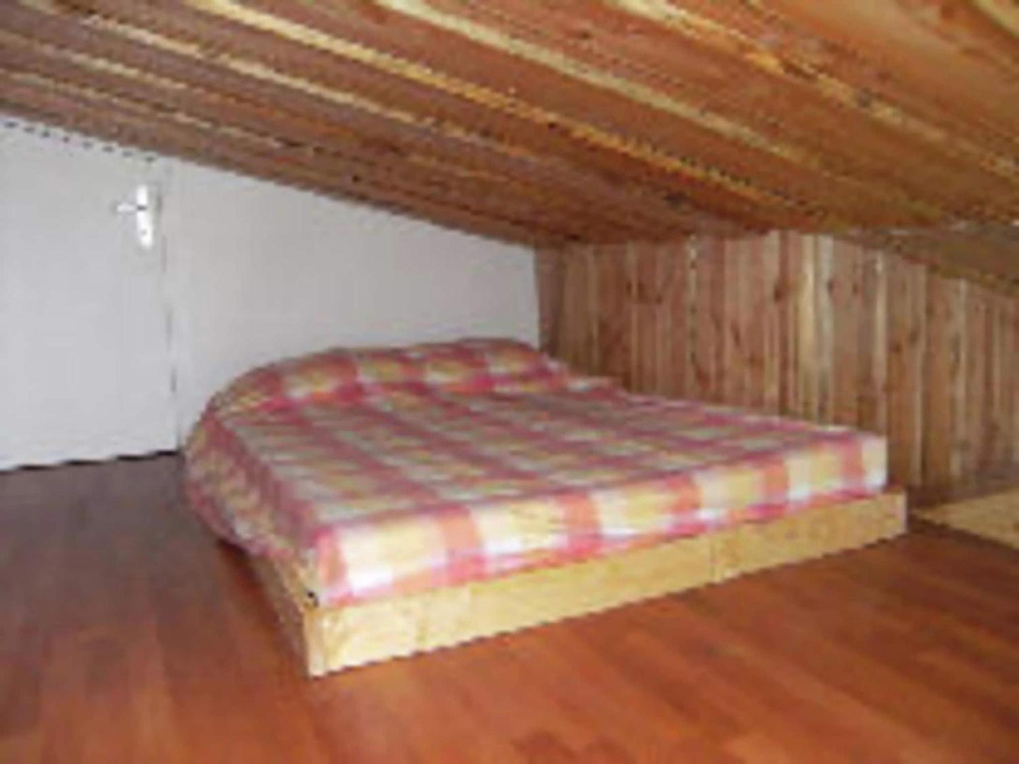 Cosy Holiday Home With Garden In Walscheid Экстерьер фото